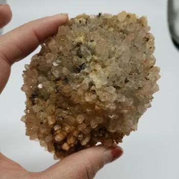 

2020 Promotional Price Healing Crystal 219g Natural Quartz Crystal Specimen Energy Collector Stone #XT621