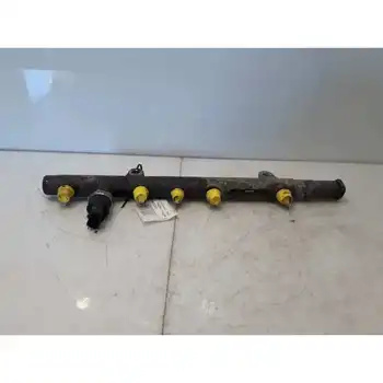 

7700114017 0445214024 ramp Injector Renault Trafic Closed Box (ab 4.01) 1.9 Diesels