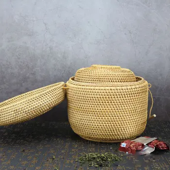 

Rattan Round Plastic Insert Lids Large Honey Brown for Bedroom Living Room and Bathroom Basket for Dry and Organic Waste