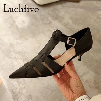 

2020 Pointed Toe Strappy High Heels Buckle Strap Kitten Heel Mary Janes Designer Fashion Shoes Women's Vintage Black Pumps