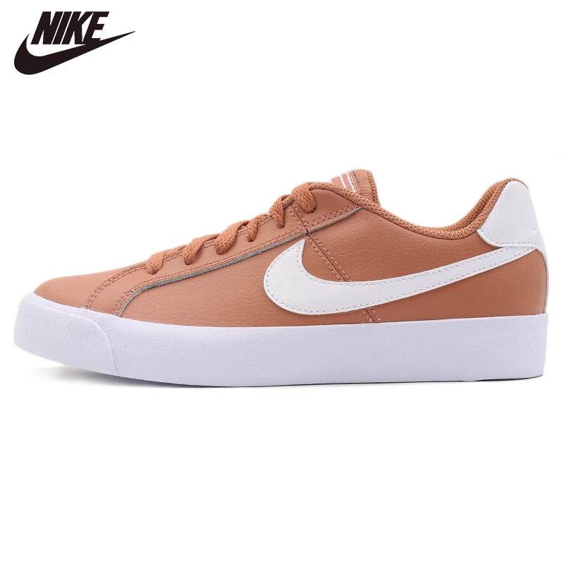 nike court royale se ladies trainers