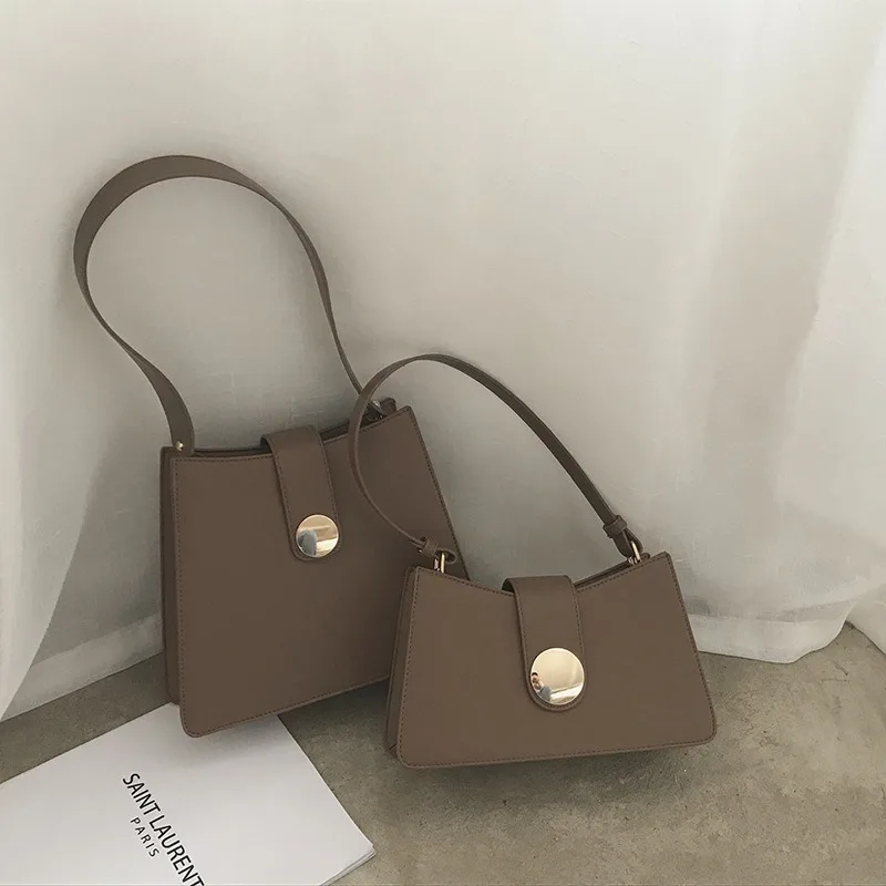 

retro solid color simple underarm bag women's large-capacity bag 2020 new wild trendy messenger bag high-quality baguette bag