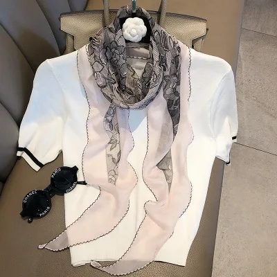 

Exquisite lace small scarf ~ high quality high value scarf