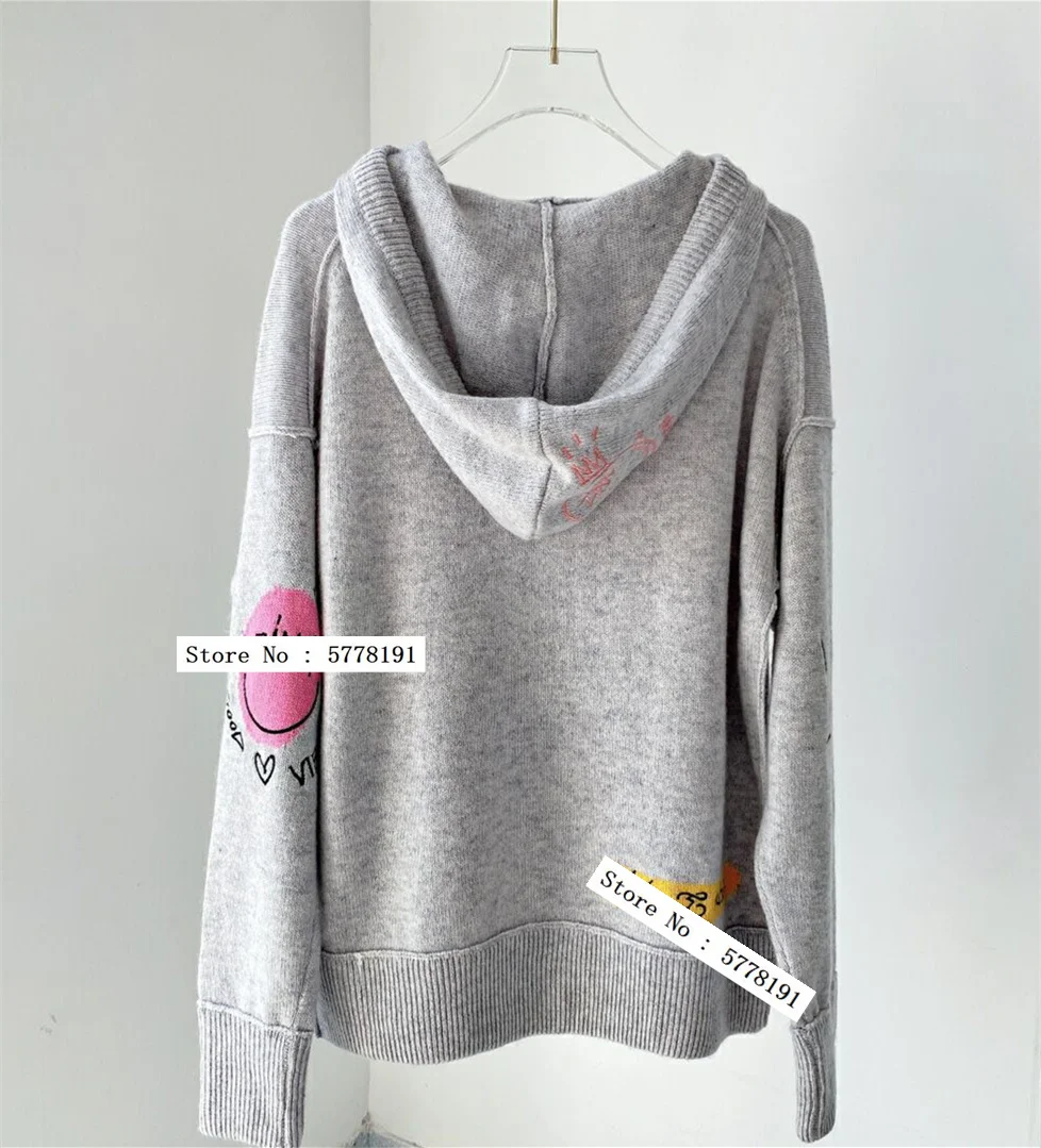 Woman Fashion Grey Black Cashmere 