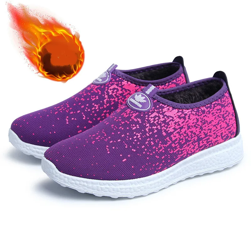 Женские зимние ботинки; зимняя хлопковая обувь для мам; удобная теплая обувь из плотного бархата; нескользящая Водонепроницаемая Женская хлопковая обувь - Цвет: Фиолетовый