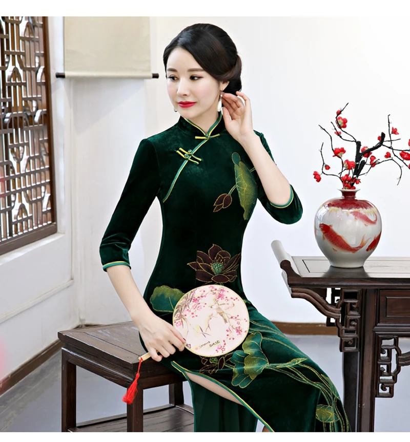Традиционное женское платье cheongsam, зеленое платье cheongsam с длинными рукавами, платье cheongsam XL, подиум для моделей, этикет cheongsam