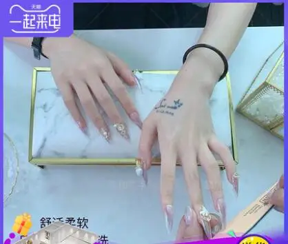 Nail pillow case with light luxury marbling is the new web celebrity tool for photo props