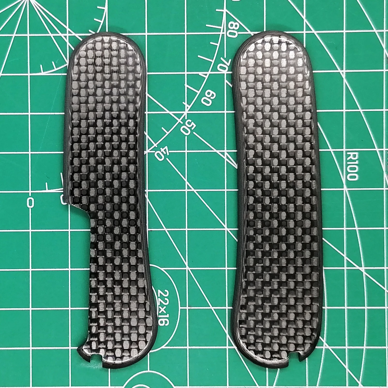 Custom Made 3k Full Carbon Fiber Handle Scales For 85mm Delemont