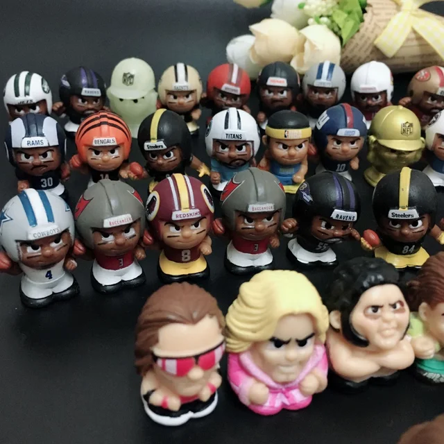 50pcs/lot Cute American Baseball Football Player Model Toy 2-3cm Kids Toy Model Figures Hobby Collectible Mix Random Sending 2