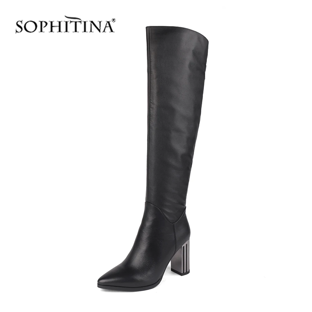 SOPHITINA/Модные сапоги женские на демисезон. Теплая обувь с остренным носком на красивом высоком каблуке. Пикантная обувь из натуральной кожи высокого качества, внутри ворсин. Модель застегивается молнией. SC230