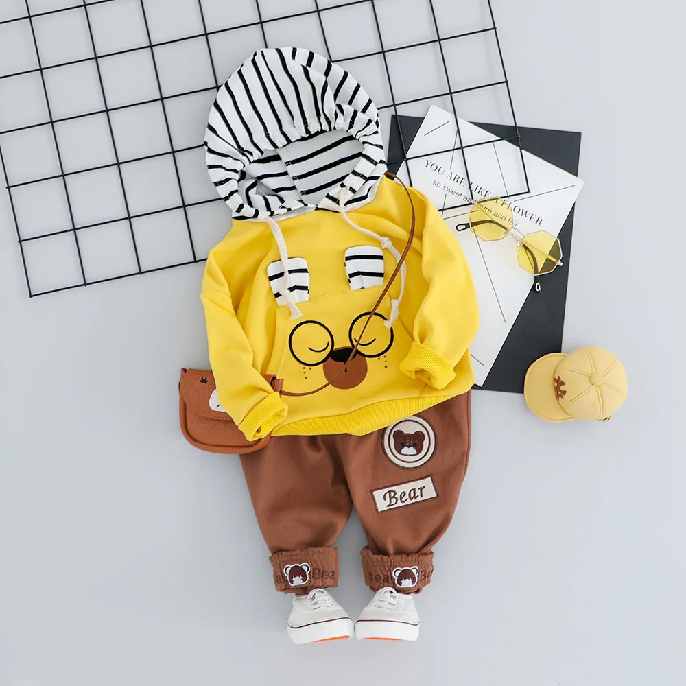 Осенний комплект одежды для маленьких мальчиков топы с капюшоном и рисунком медведя+ штаны, комплект для малышей из 2 предметов, брендовая повседневная одежда для новорожденных мальчиков, От 1 до 3 лет - Цвет: Yellow
