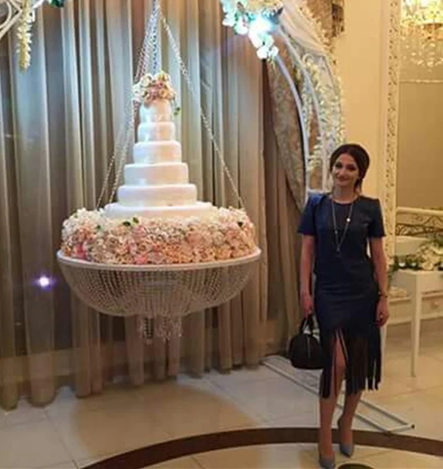 

New style Diameter24"(60cm) Glass Crystal Chandelier style drape Swing round suspended wedding cake stand