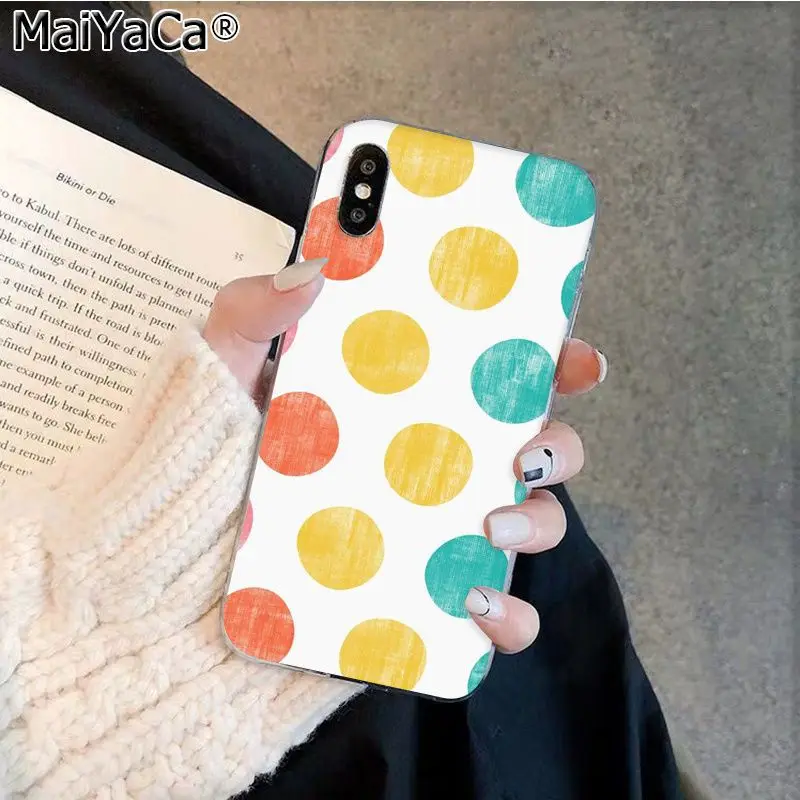Cartoon cute pink wave dot circle graphic