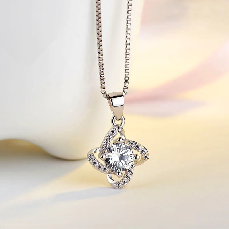 

S999 Sterling Silver Pendant Necklace Female Clavicle Chain Sleek Minimalist Small Star Zircon Small Pendant Cute Girl