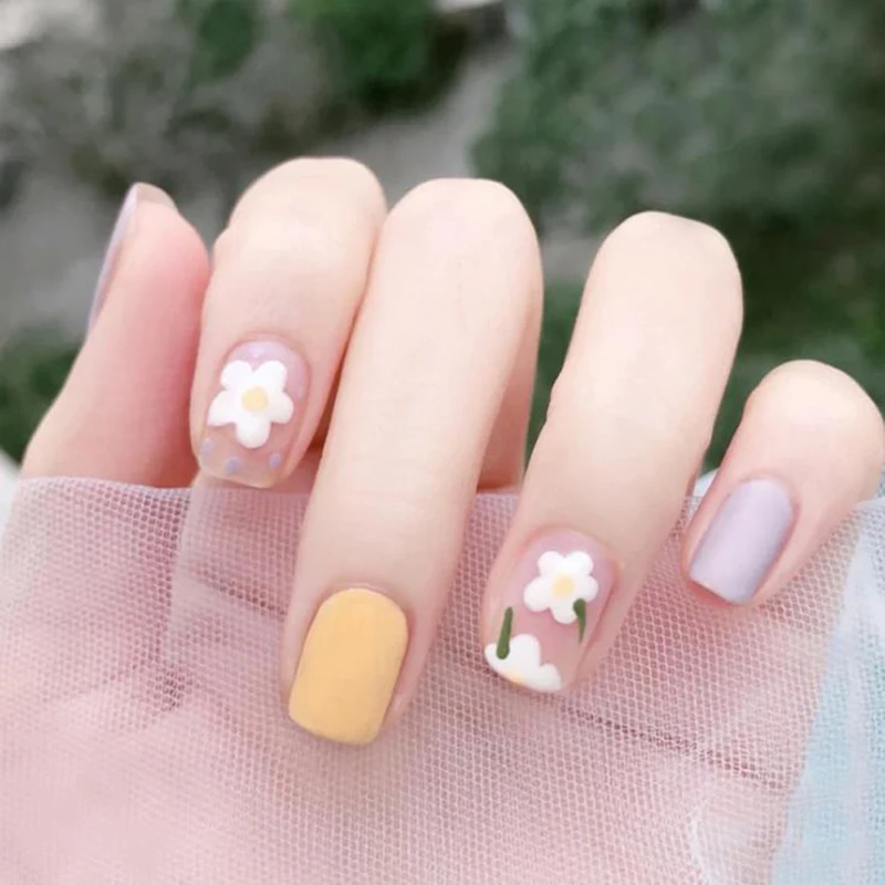 24Pcs Wholesales Fake Nails Press On For Women Bride White Flower Designs Artificial Nail Tips Full Cover Matte False Nails