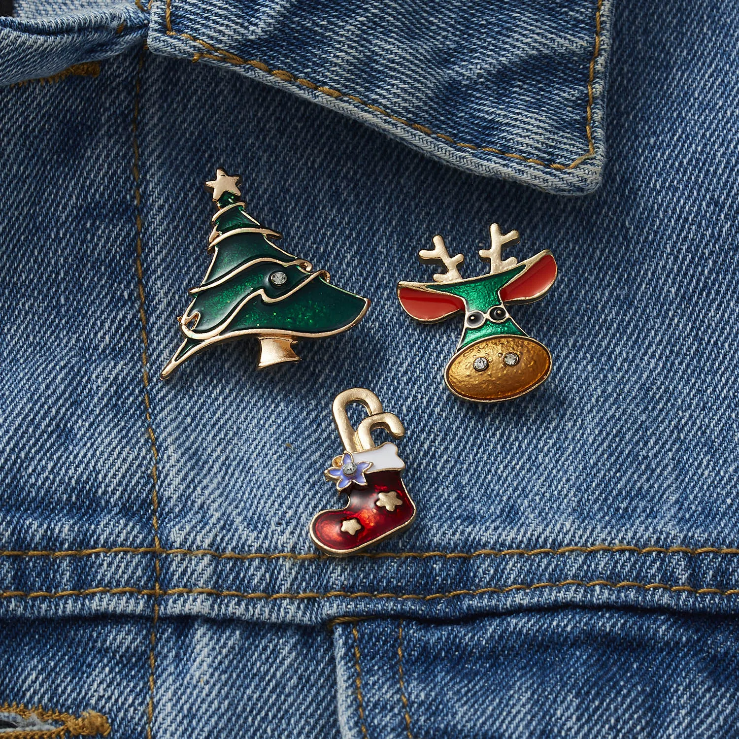 Enamel Pins Fashion Brooch Set Pin Brooches Enamel Brooches Clothing Brooch 3pcs/set Merry Christmas Brooches Christmas Socks Tree Elk Enamel Badge Small Brooch Women Fashion Party Jewelry Gifts