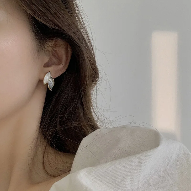 New Korean Arrival Metal Trendy Fresh Lovely Sweet Grey Leaf Stud Earrings For Women Fashion Jewelry 6