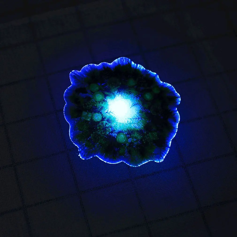 New holiday brooch Christmas tree garland Santa Claus snowman brooch collection Christmas gift clothing accessories 2