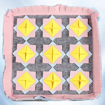 

Pet Feed Training Mat Pet Sniff Smell Pad Food Slowing Feeding Mat Educational Feeder Pink (Free Size)