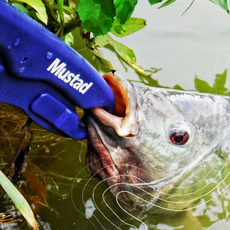 ABS Plastic Fish Grip Floating Fishing Grip Fish Lip Holder Catfish Controller Fishing Lip Gripper Fishing Pliers