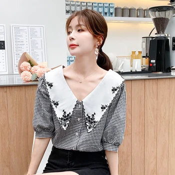 

COIGARSAM Plaid Shirt Womens tops New Summer Embroidery Peter pan Collar Women shirts Huang Ge Mr Hague 758