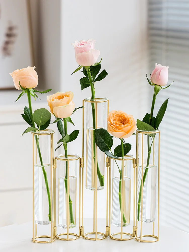 Ваза пробирка. Вазы из пробирок. Ваза из пробирок. Стеклянная ваза-сумка для цветов на алиэкспресс. Ваза пробирка.