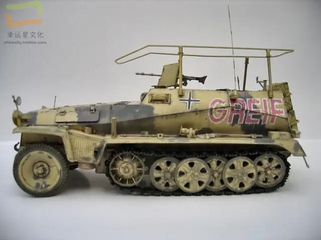 Немецкая версия полуподсветка для гусеницы военная модель бронированного