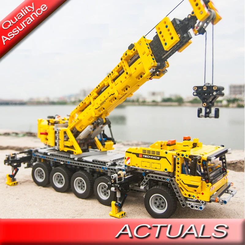 

lepinblocks king Compatible Legoed Technic Mobile Crane Mk II Truck Building Blocks Motors Power Functions bricks Toys 42009