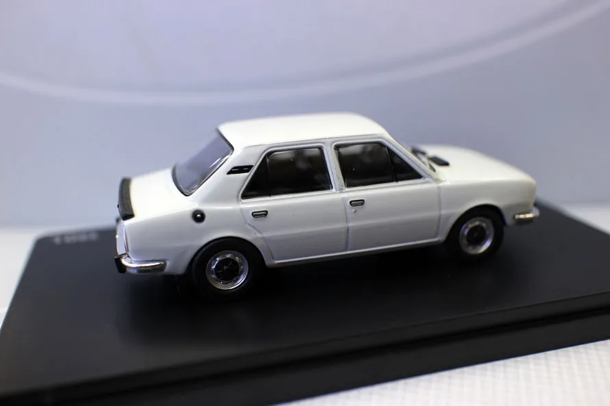Abrex 1:43 масштабная модель автомобиля Skoda 120L для коллекционного подарка|Наземный