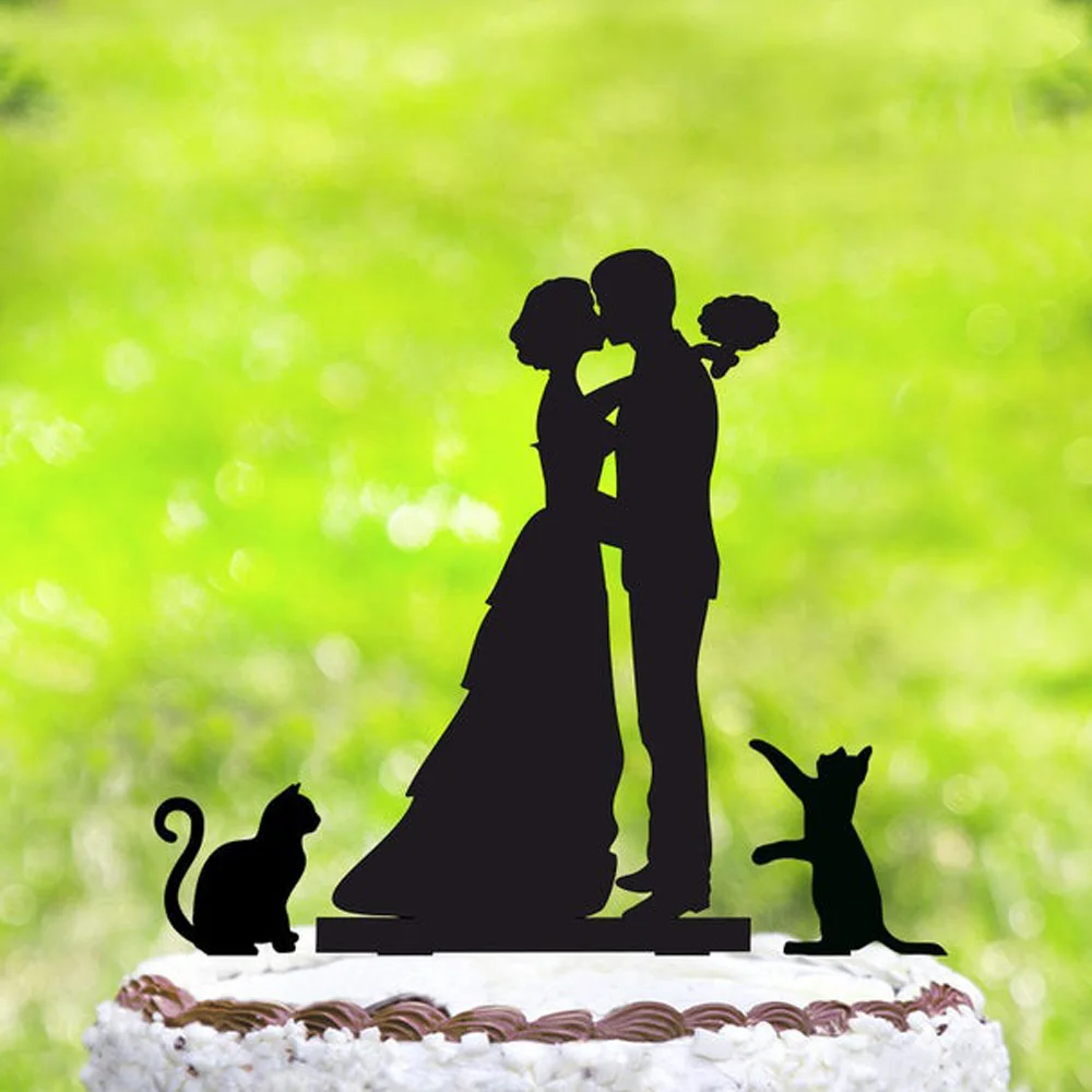 Topper Torta Matrimonio Dekora - Sposi Con Gatto In Metallo, 15x18 Cm | Decorazione Elegante Per Torta Nuziale - Foto 2