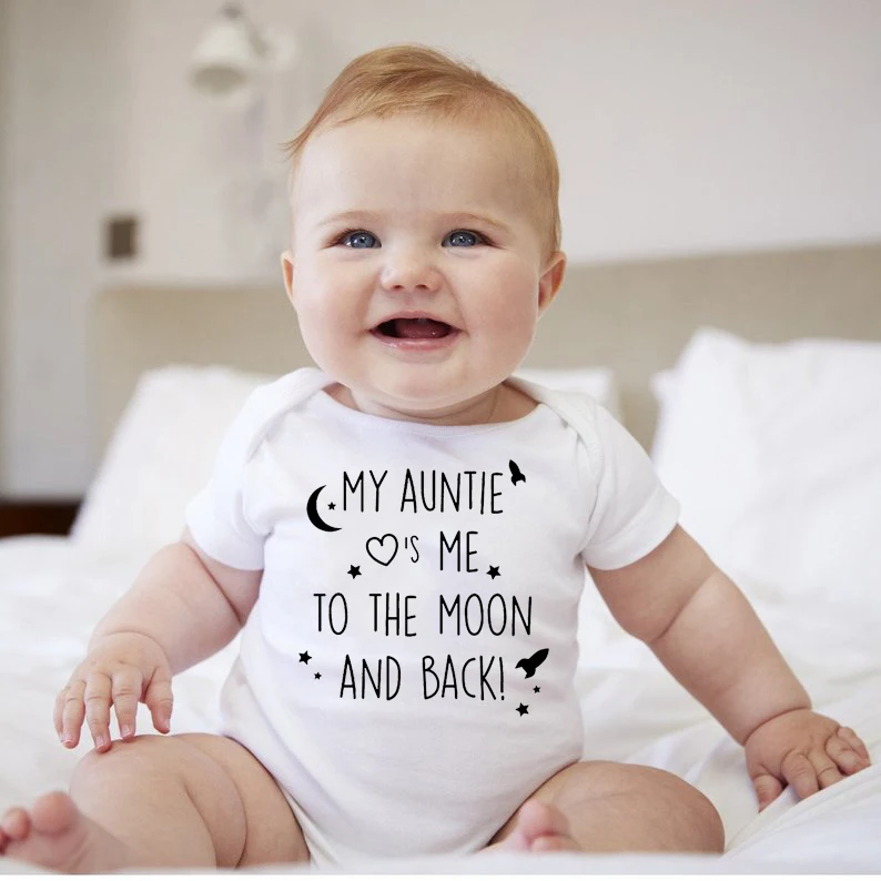 Боди для маленьких мальчиков и девочек с надписью «My Auntie Take Me To The Moon and Back», новинка, мягкий комбинезон с буквенным принтом, боди с короткими рукавами, одежда для малышей