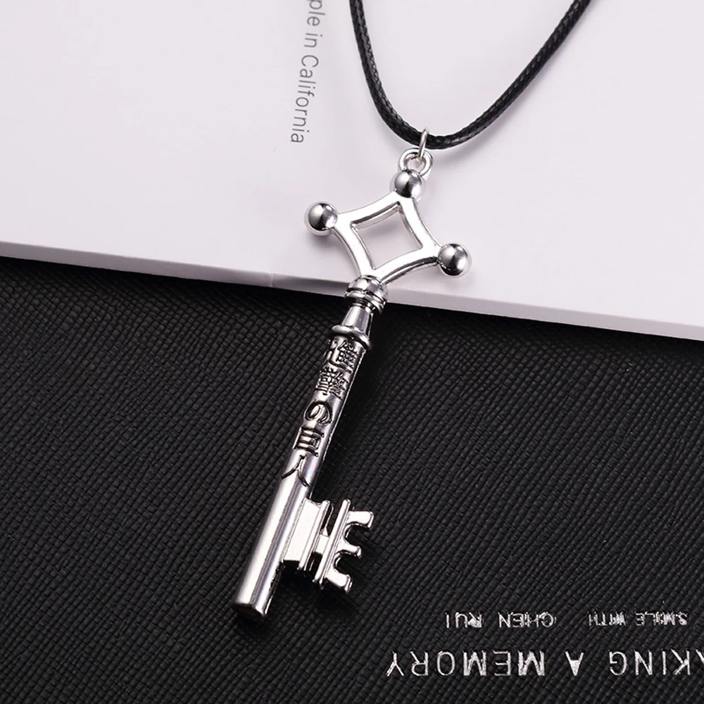 SUMENG 2021 Attack On Titan Necklace Eren Key Shingeki No Kyojin Pendant Fashion Vintage Retro Anime Jewelry For Men Cosplay