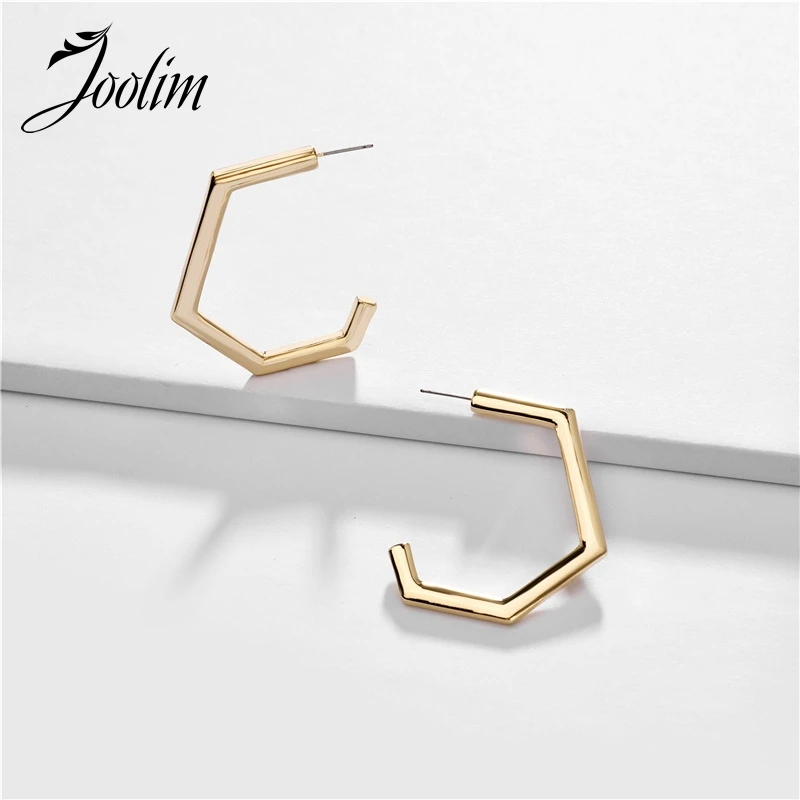 

Joolim Simple Gold Color Geometric Hoop Earring
