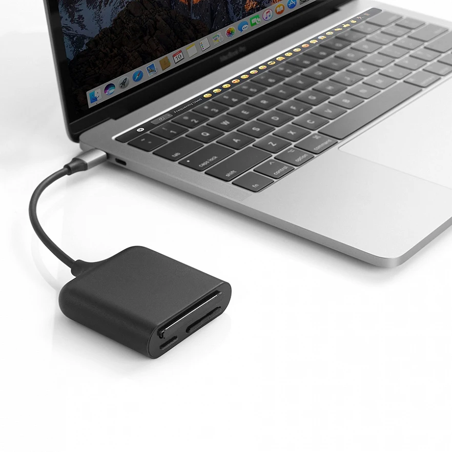 Hyper HyperDrive USB-C Pro Card Reader for UHS-II microSD, SD 4.0, CFast card- Black