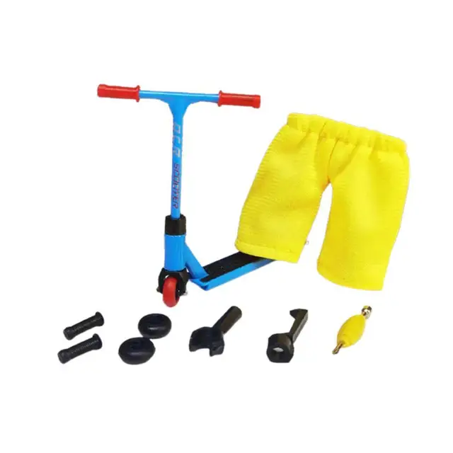 1 Set Mini Alloy Finger Scooter Model Set Interactive Finger Toy Novelty Sensory Activity Finger Scooter Skateboard Kit 2