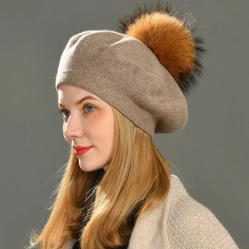 Bonnet D'hiver RefrigiWear Pour Femme - Modèle 'Snow Flake' à Pompon De Fourrure, Couleur Blanc