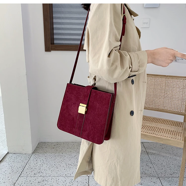 Vintage suede lady crossbody bag winter Fashion New velvet Women's Designer Handbag Casual Shoulder Messenger Bag