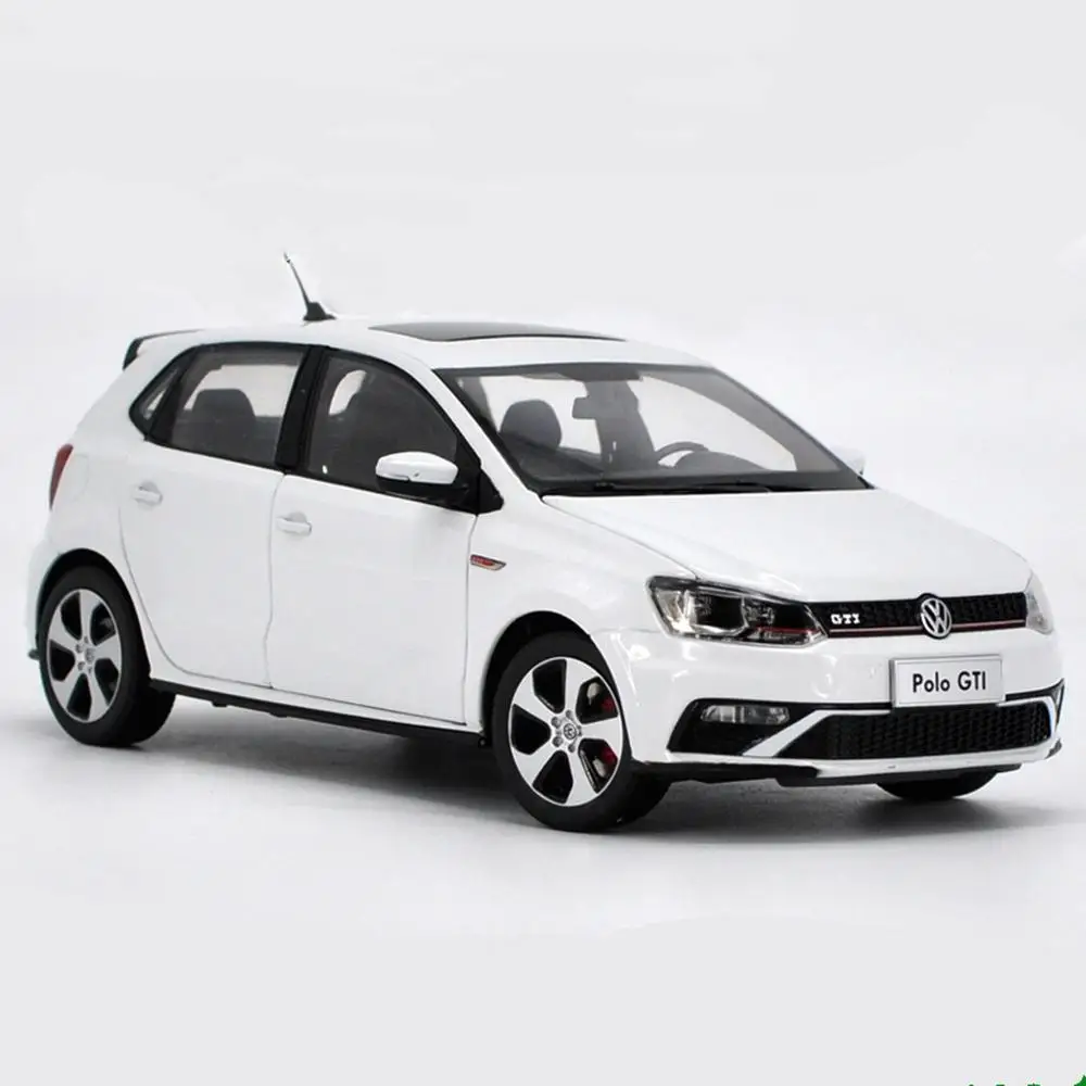 Коллекция игрушечных моделей автомобилей в масштабе 1/18 VW Volkswagen POLO GTI 2015 | Игрушки