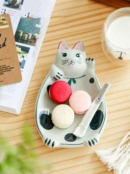 

funny Ceramic Dissert Plate Handmade Ceramic Cat Lovely Cake Fruit Received Snack Plate