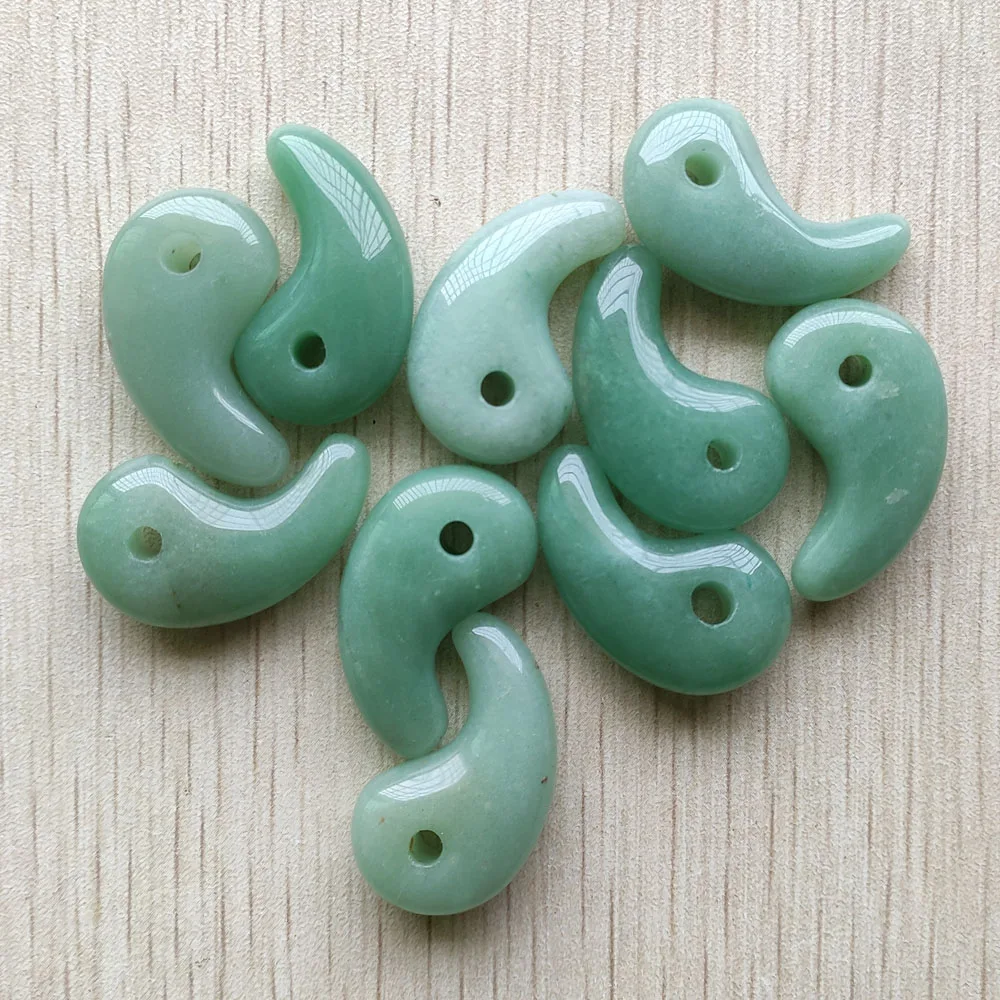 

2022 fashion natural green aventurine magatama charm stone pendants for jewelry marking free shipping Wholesale 12pcs/lot