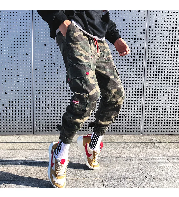 

2020 Autumn And Winter New Style Men Camouflage Bib Overall Multi-pockets Ankle Banded Pants Hip Hop Casual Pants Men's