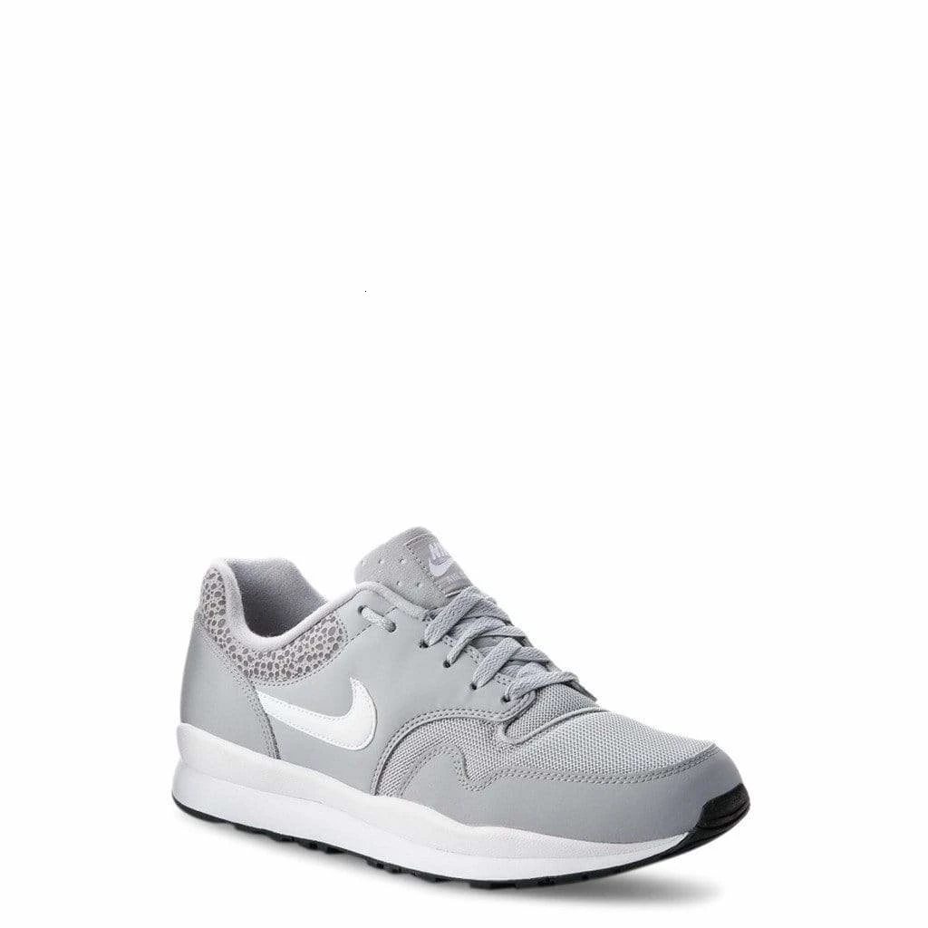 Nike- AirSafari
