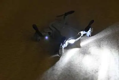 Отзыв о товаре Новая мини-камера KY905 UAV 4K HD может поворачиваться с одной кнопкой складной пульт дистанционного управления Квадрокоптер Профессиональный Дрон от пользователя V***u