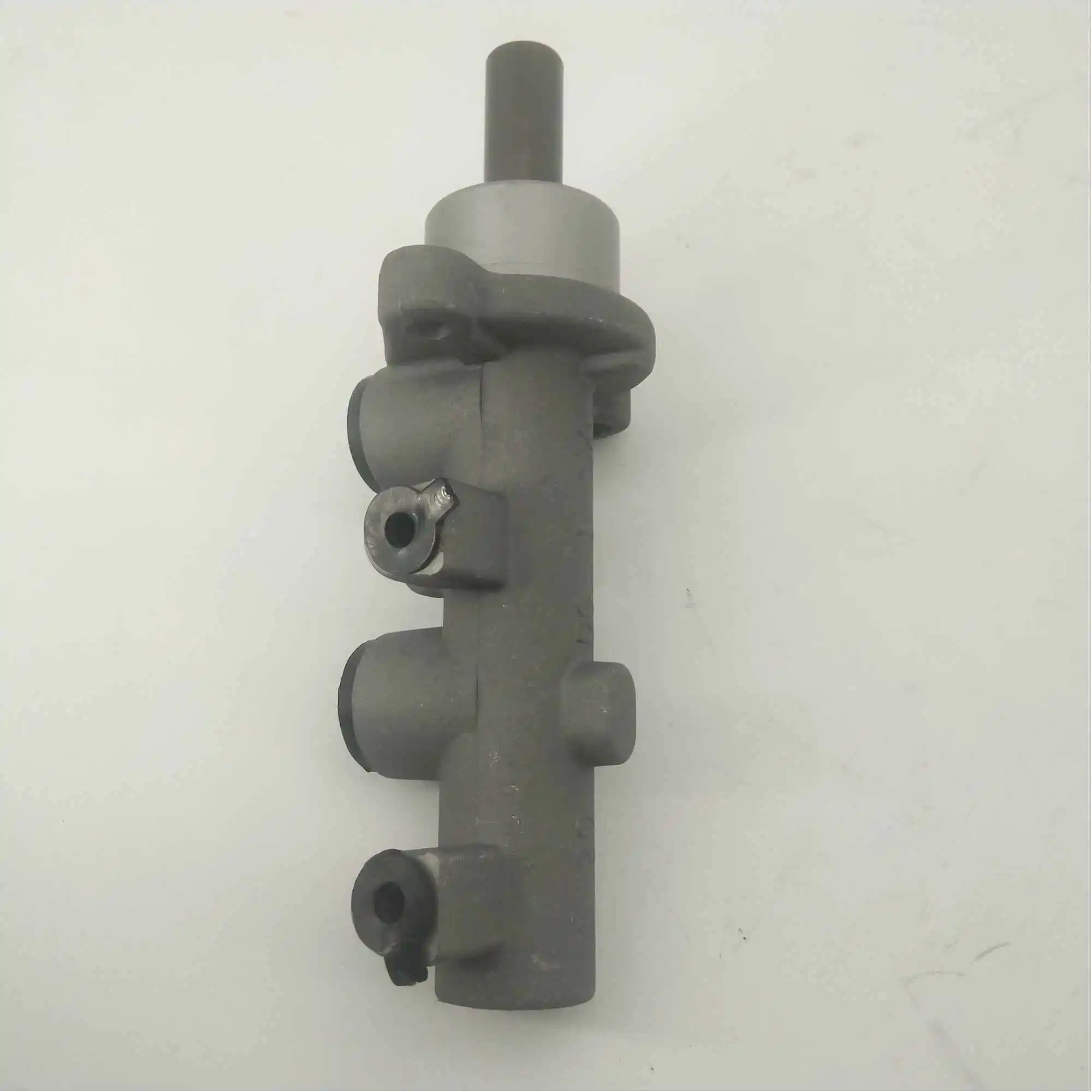 Good Quality Brake Master Pump For CHERY QQ SWEET S11 OEM:S11-3505010