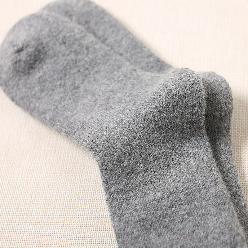 Women Winter Warm Solid Color Wool Super Thick High Quality Cashmere Snow Casual Socks 2 Pair Women Winter Warm Solid Color Wool Super Thick High Quality Cashmere Snow Casual Socks 2 Pair
