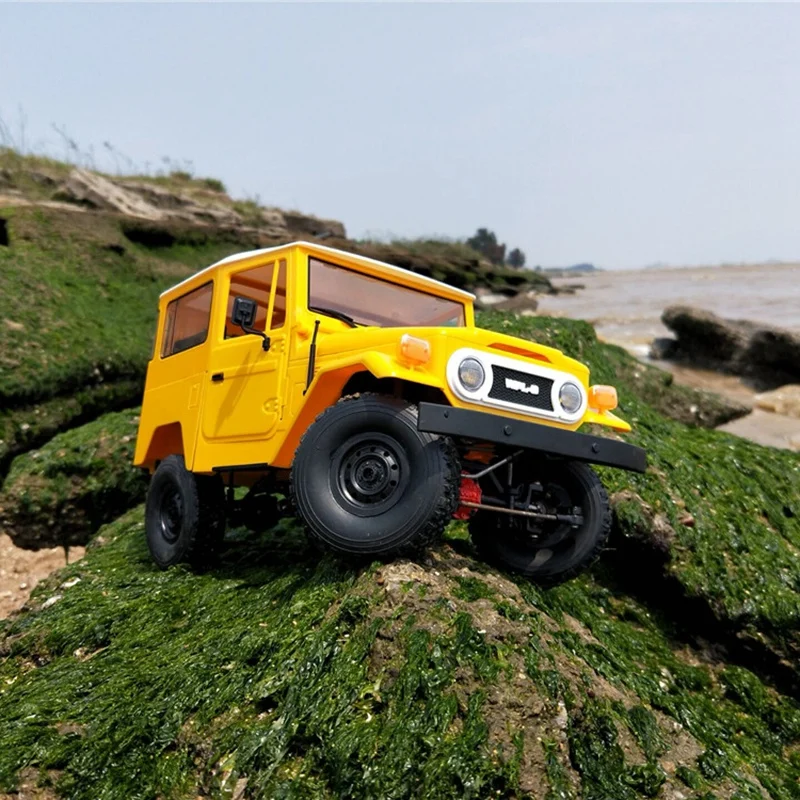 

Hot 1:16 Fj40 Four-Wheel Drive Climbing Off-Road Remote Control Car