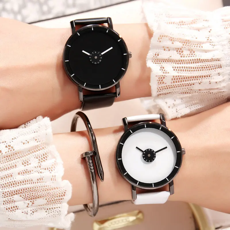 

Korean-style Fashion Students Couple Watch Art Design Women Versatile Trend Men Watch Network Fashion Simple No Numbers Clock