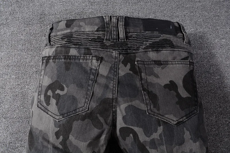 Camouflage gray jeans 4