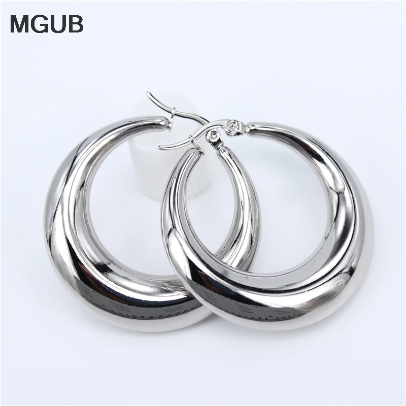 New Style 2022 Wholesale smooth Exquisite Big Circle Hoop Earrings for Women Girl Wedding Party Stainless Steel Jewelry SL020 3