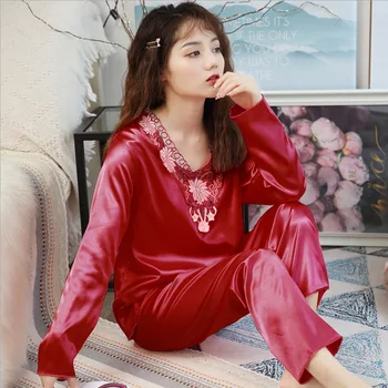 

Women Pyjamas Sets Sleepwear Set 2019 Autumn New Women's Silk Long Sleeve Pajamas Set Loose Print Elastic Long Top+Pants Christm